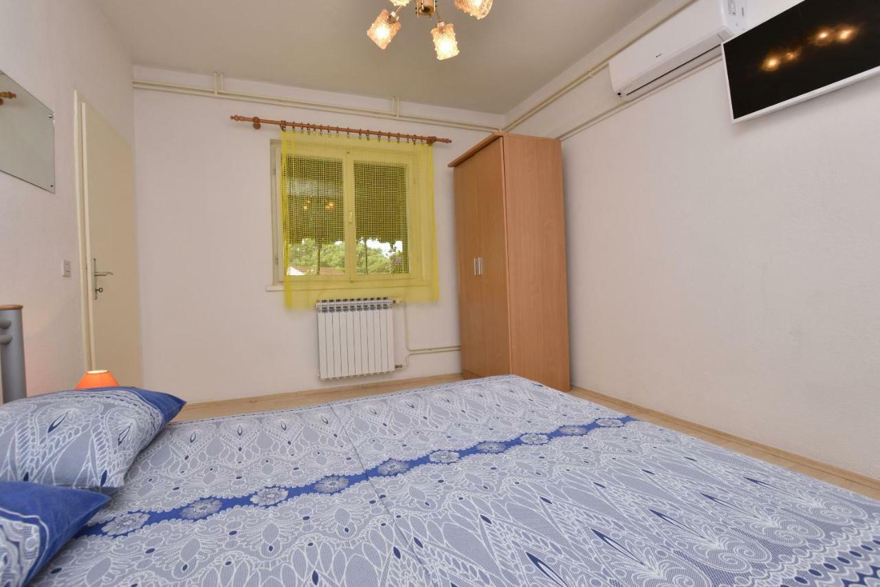 Apartment Dijo I Primošten Екстериор снимка